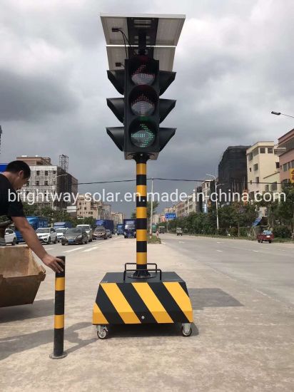 Solar Traffic Light Signal Light Portable with Battery 24 Hours Working